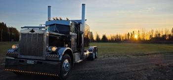 Peterbilt 359 On-Highway