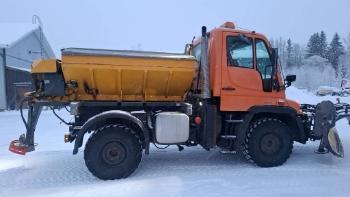Mercedes-Benz Unimog U300