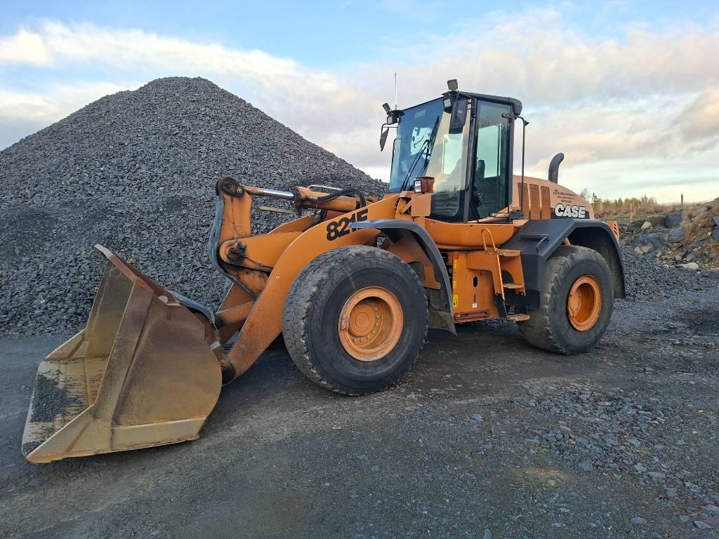 CASE 821 E Pyöräkuormaajat