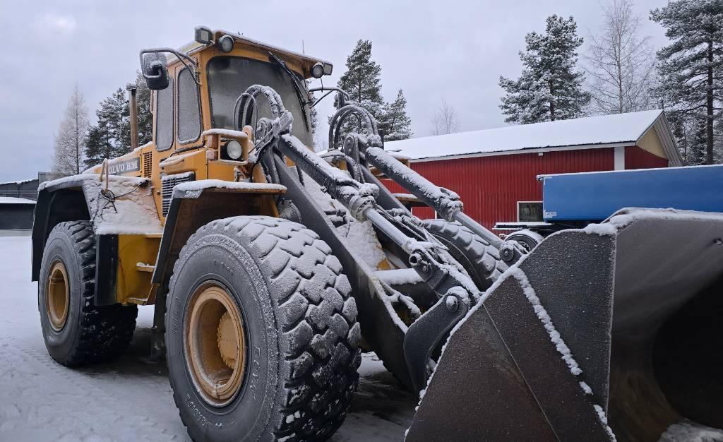 Volvo L 120 Pyöräkuormaajat