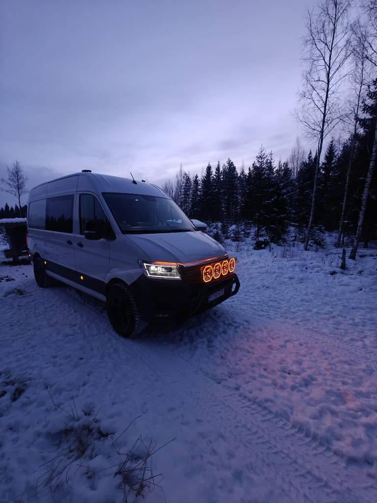 Volkswagen Crafter Pakettiautot