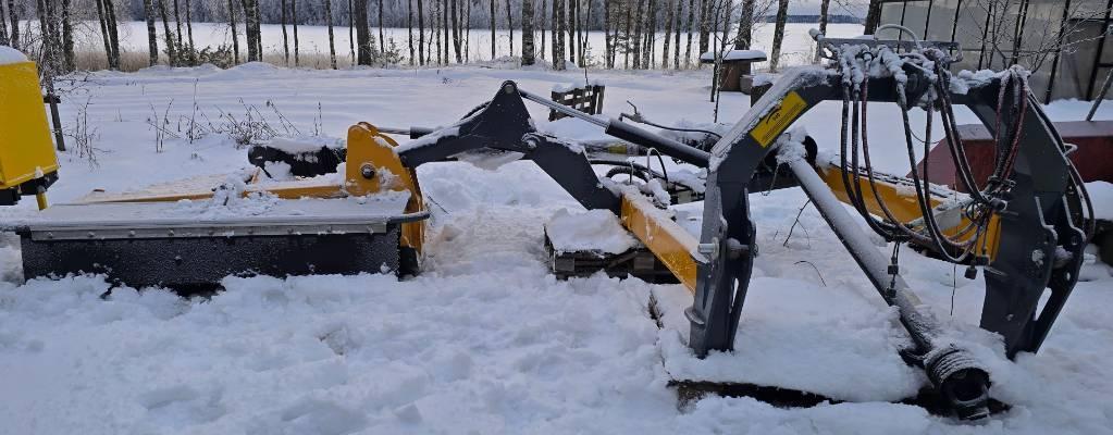 Elho Tornado 470 Kesantoleikkurit ja -murskaimet