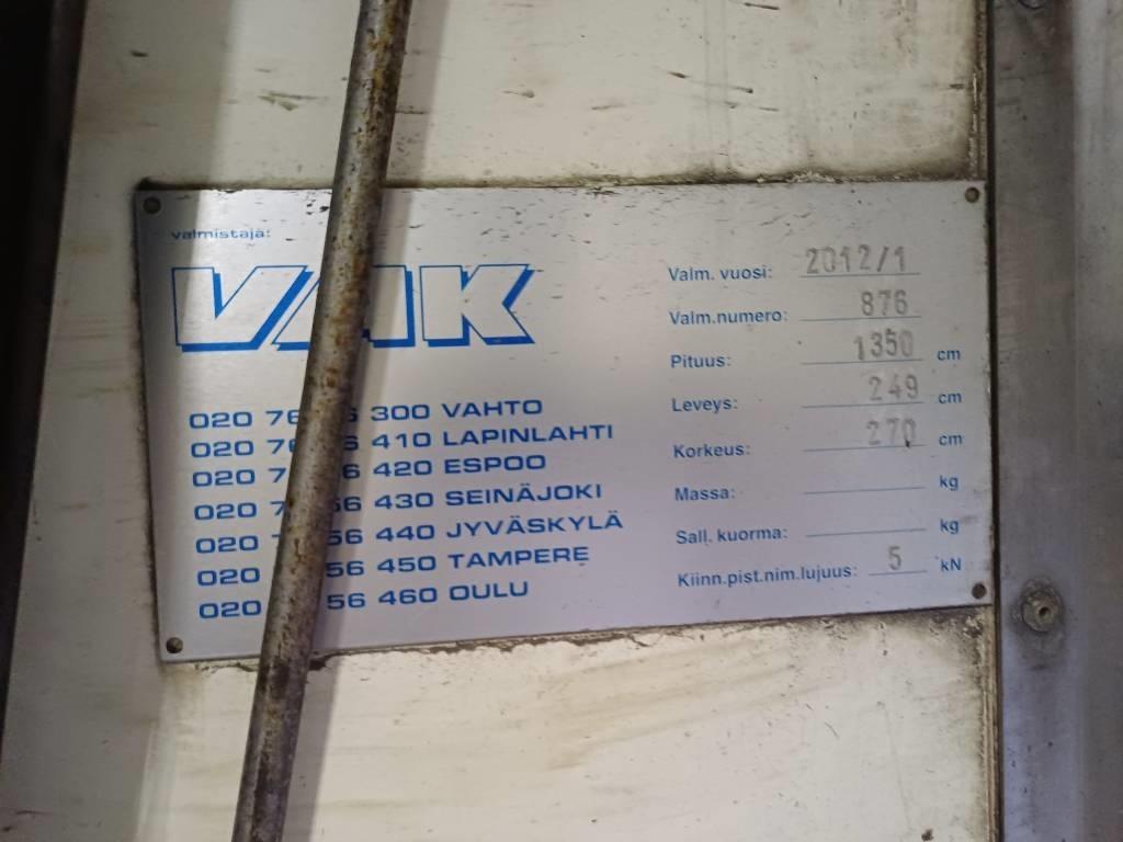 VAK Täysperävaunu perälaudalla Umpikoriperävaunut