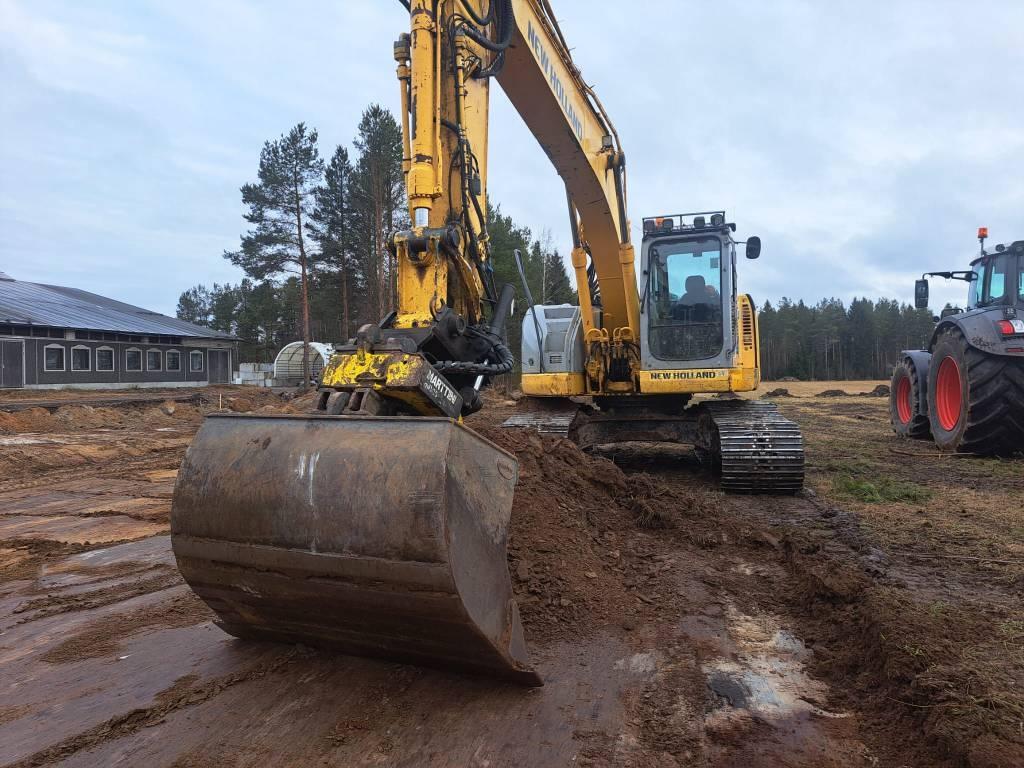New Holland Kobelco E225 BSR Telakaivukoneet