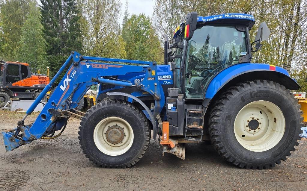 New Holland T 7.210 AC Traktorit