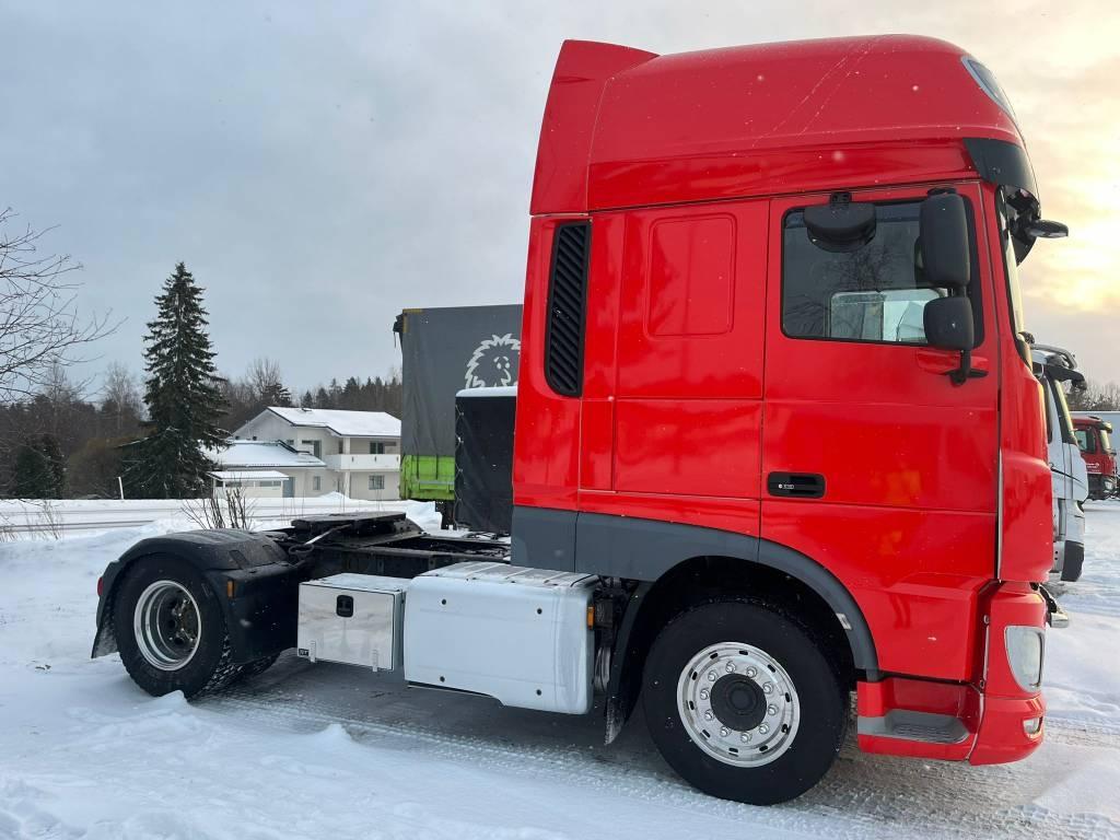 DAF XF 440 Vetopöytäautot
