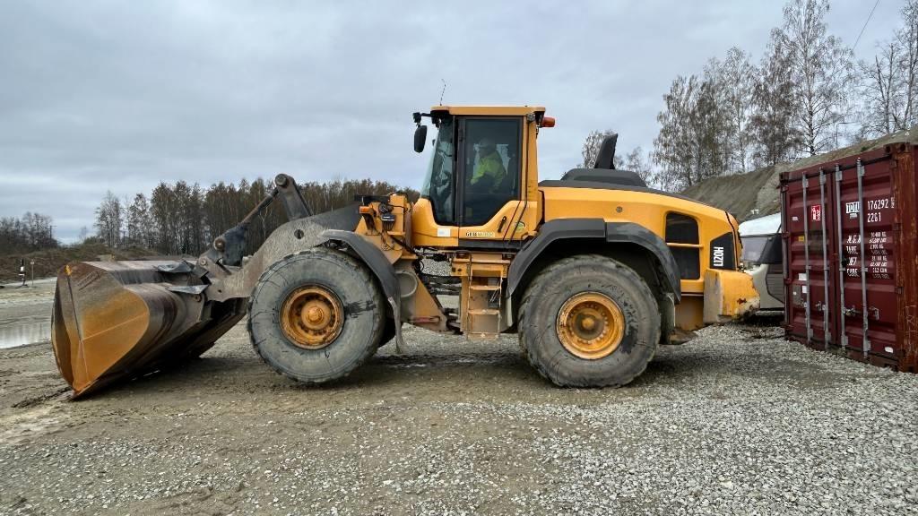 Volvo L 120 H Pyöräkuormaajat