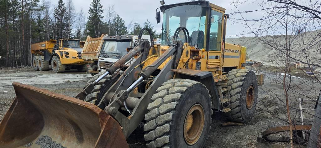 Volvo L 120 Pyöräkuormaajat