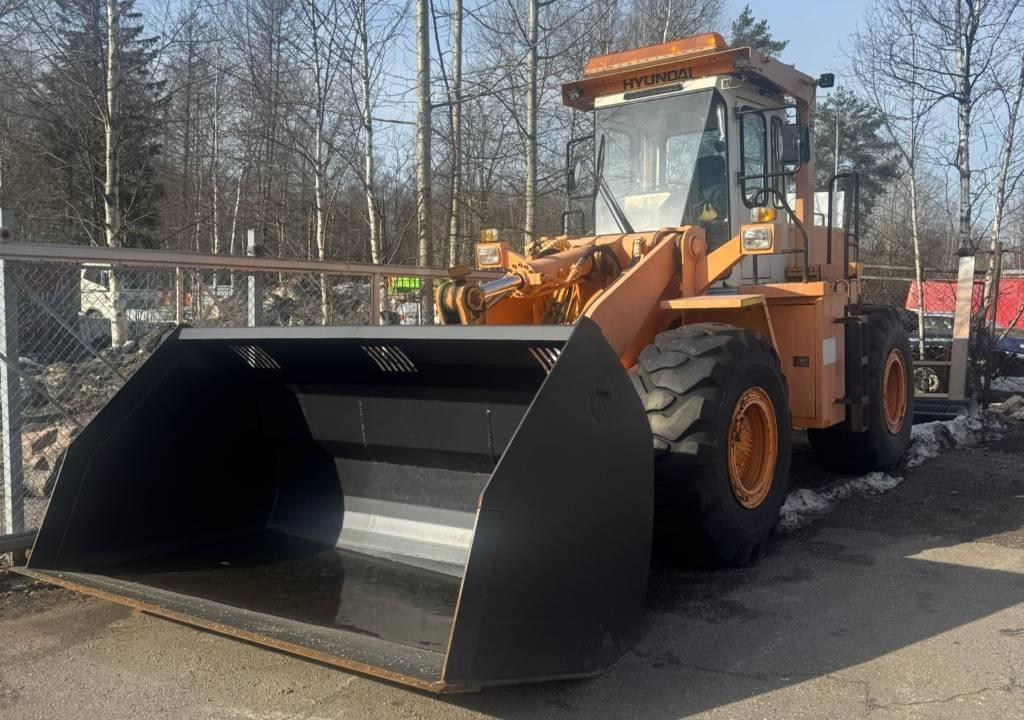 Hyundai HL 25 Pyöräkuormaajat