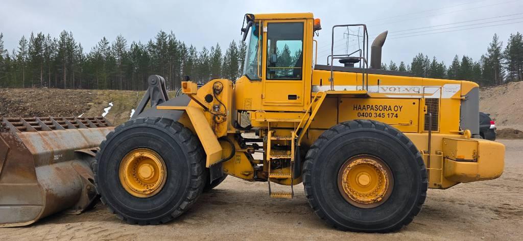 Volvo L 220 D Pyöräkuormaajat