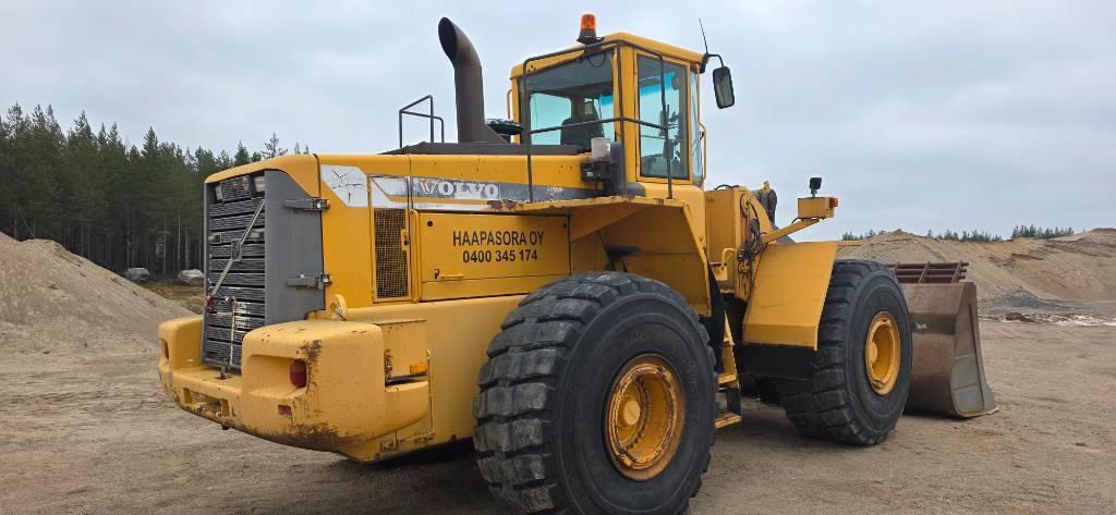 Volvo L 220 D Pyöräkuormaajat