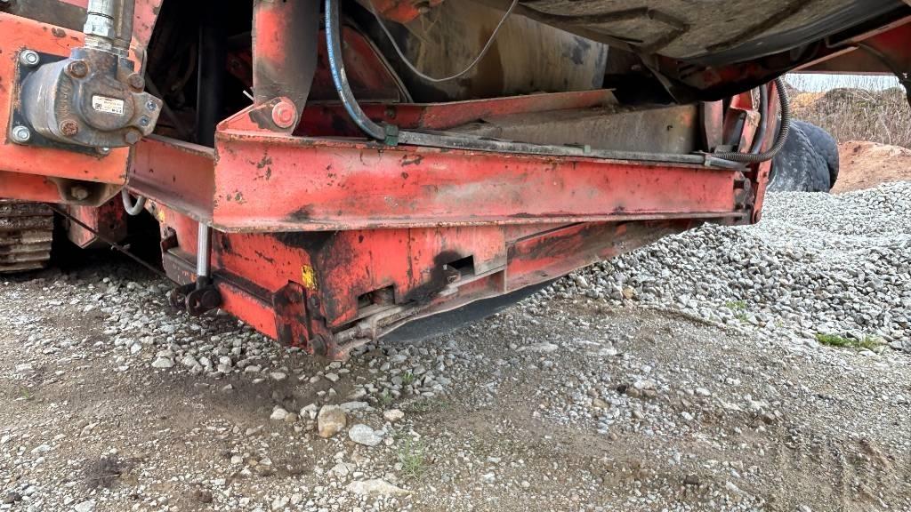 Terex Finlay 883 Mobiiliseulat