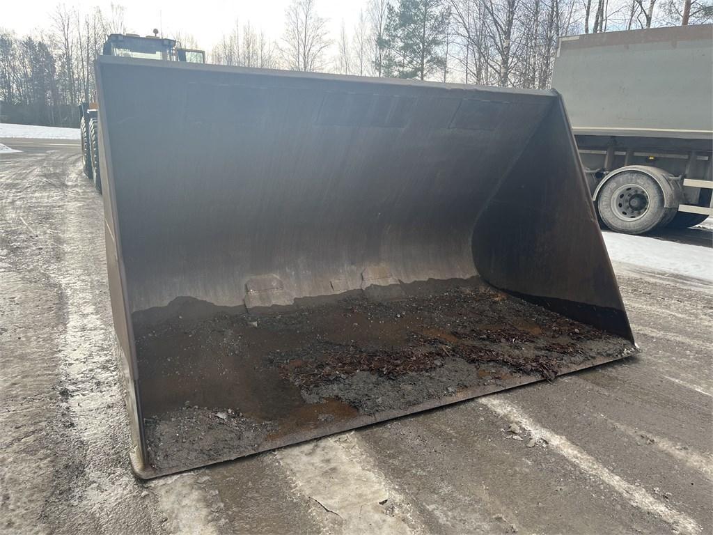  Maakauha 8m3 Pyöräkuormaajat