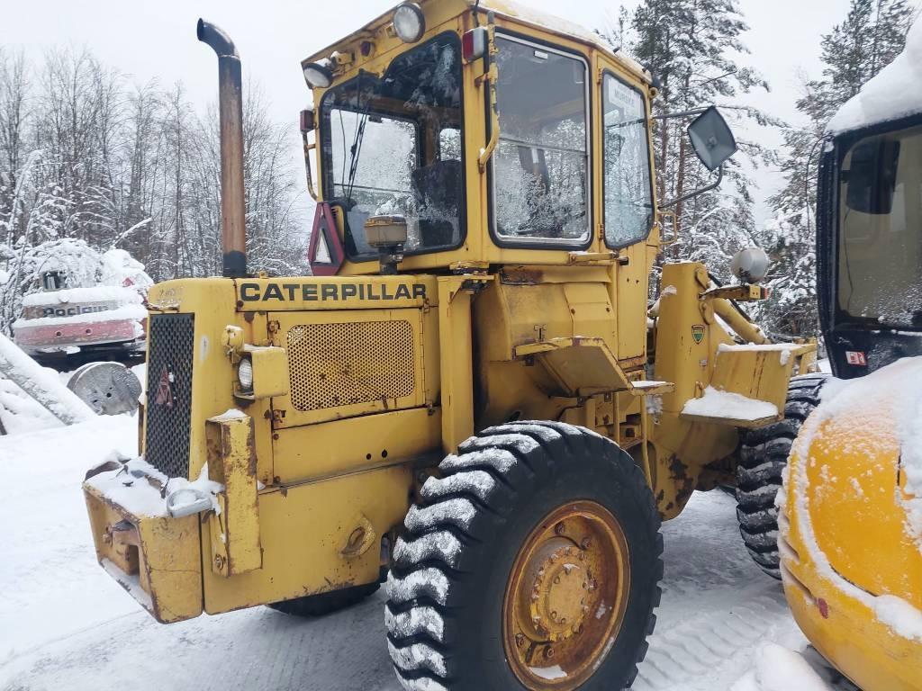 CAT 910 Pyöräkuormaajat