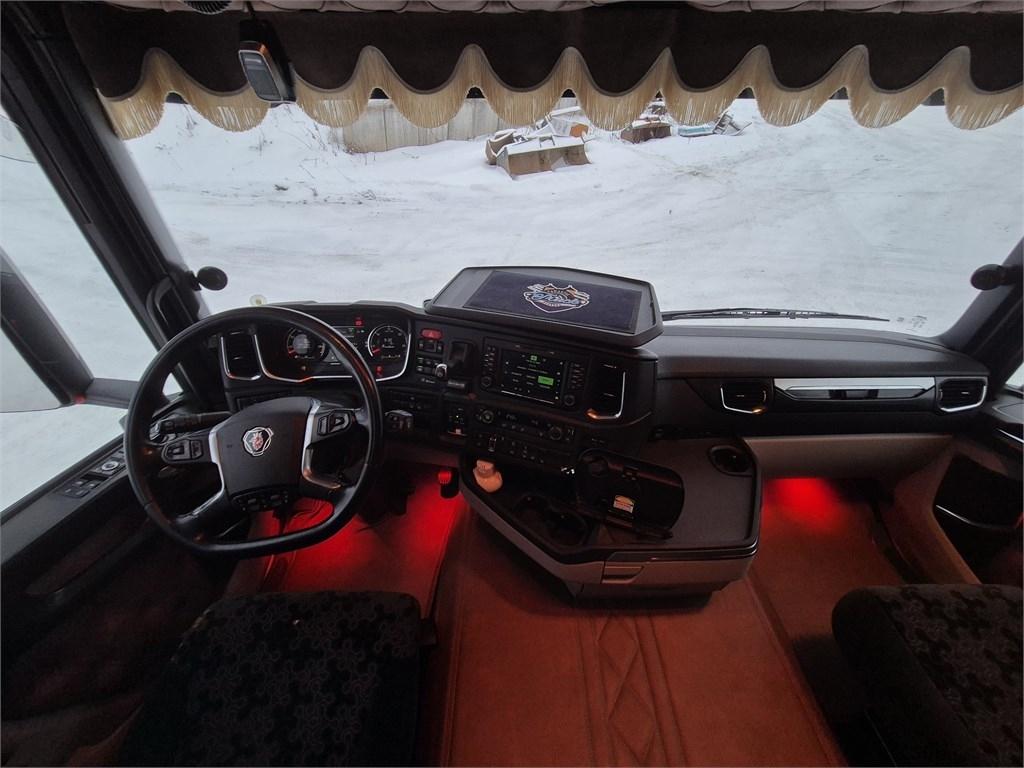 Scania R 500 Vetopöytäautot