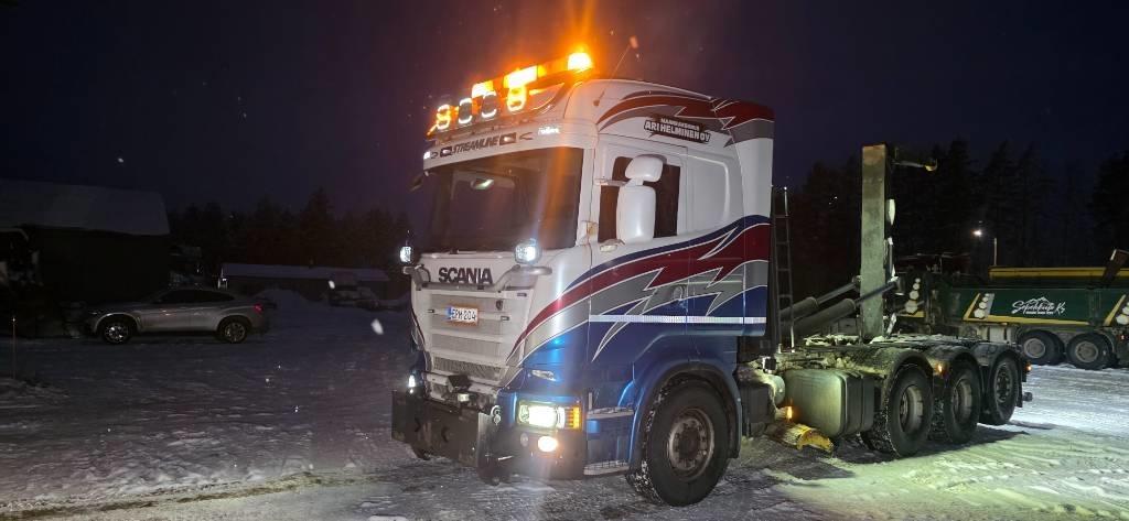 Scania R560 8X4 Koukkulava kuorma-autot