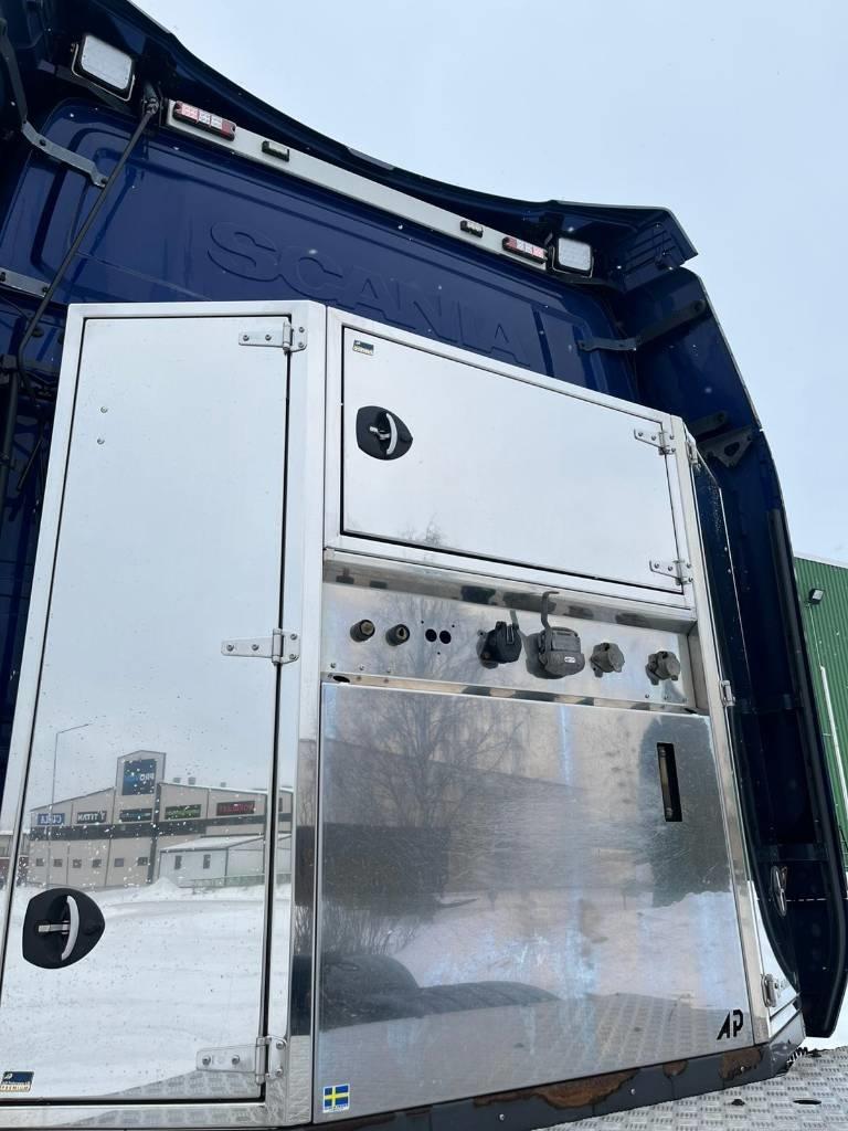 Scania R 650 Vetopöytäautot