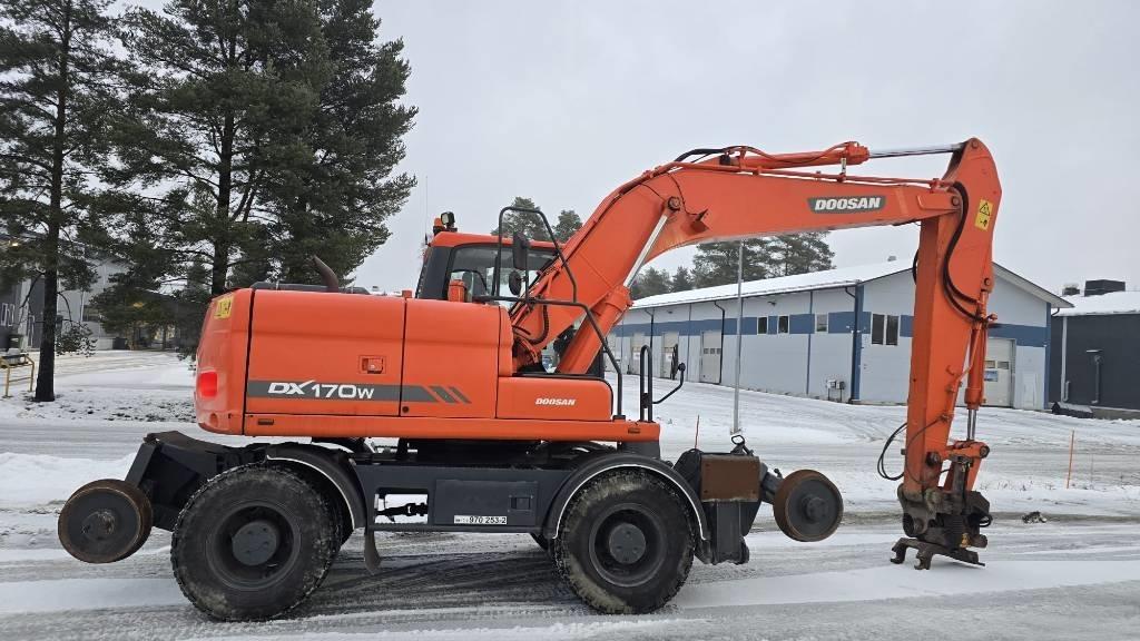 Doosan DX 170 W Pyöräkaivukoneet