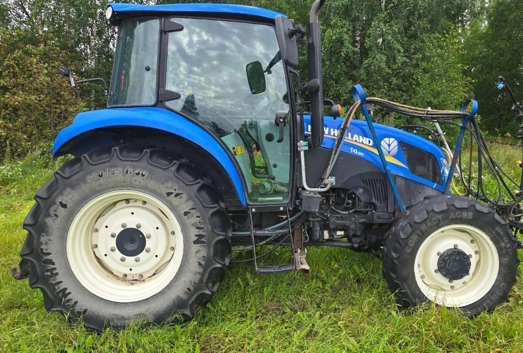 New Holland 4.85 Traktorit